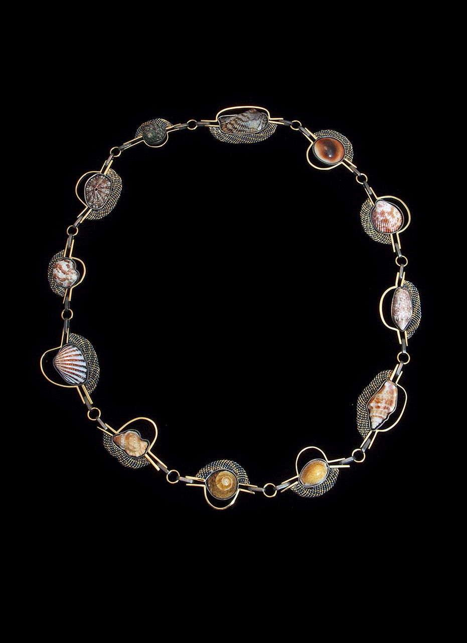 HanneBehrens_ShellNecklace_Black