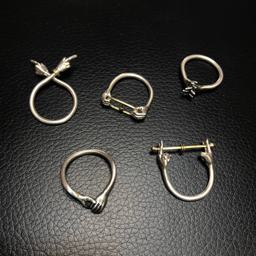 hand-rings-group