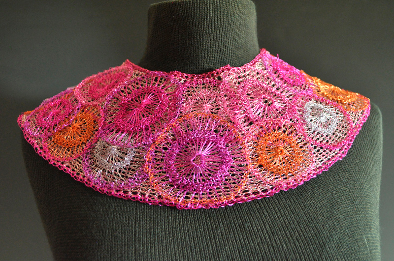 web_Pink-Cosmos-necklace-300-.jpg