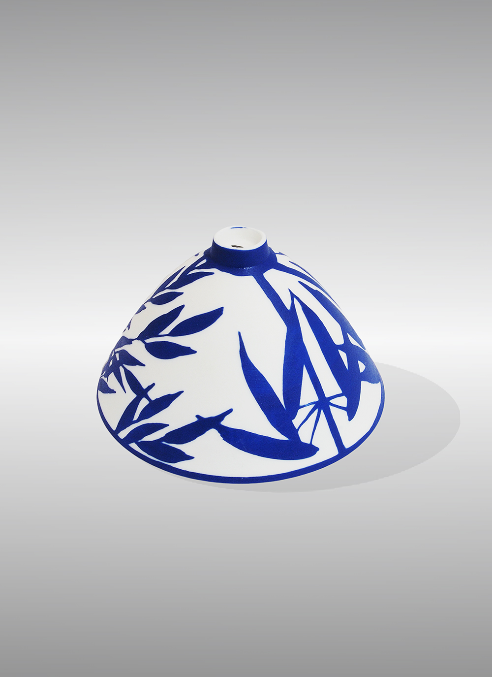 RoosA_3Bottom_w.jpg RoosA_3Bottom_w.jpg