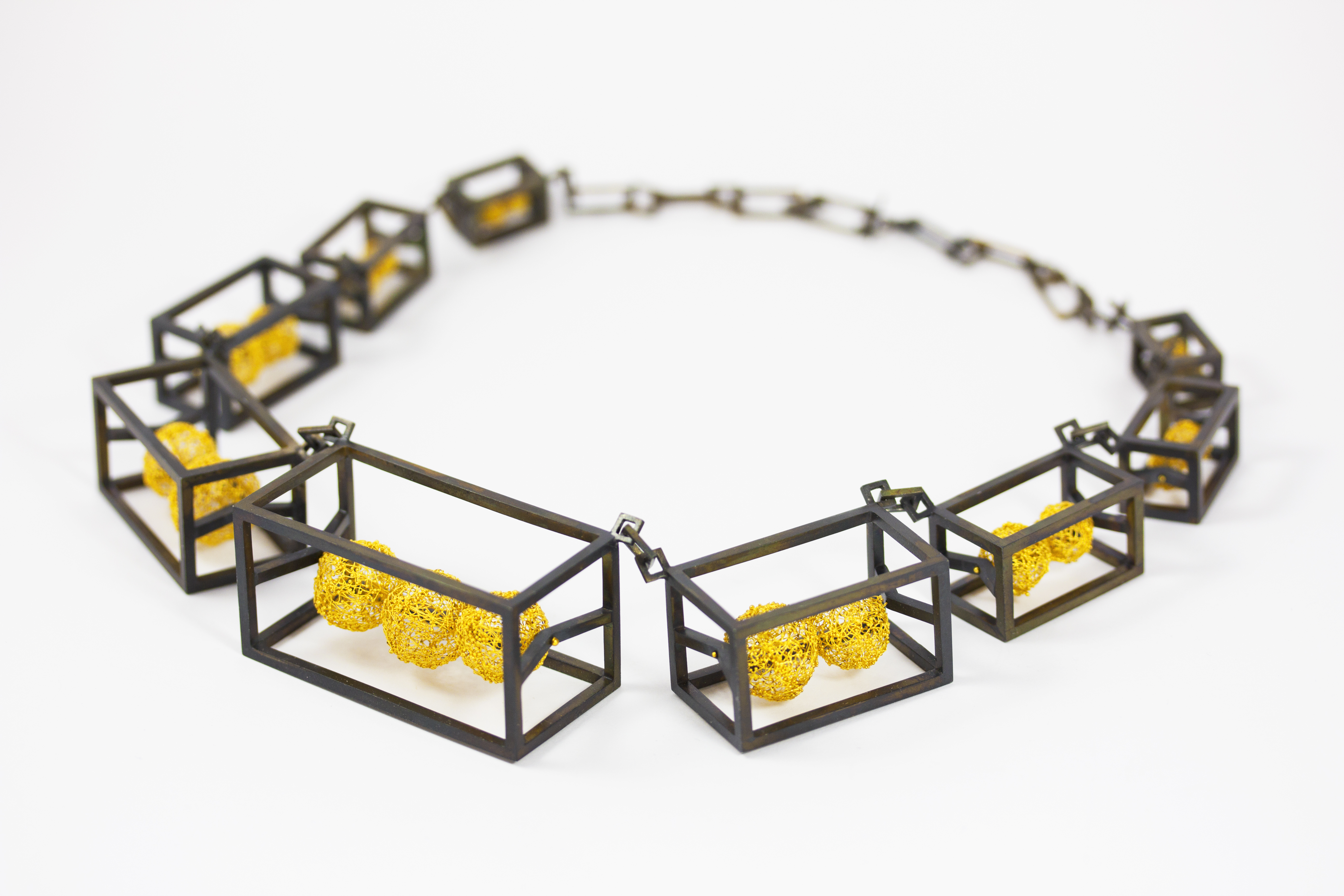 FuchiA_Necklace_AmorphousCore