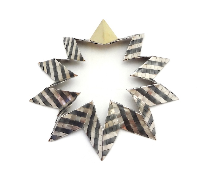 AFisch_Necklace_ZigzagWithGoldCenter1