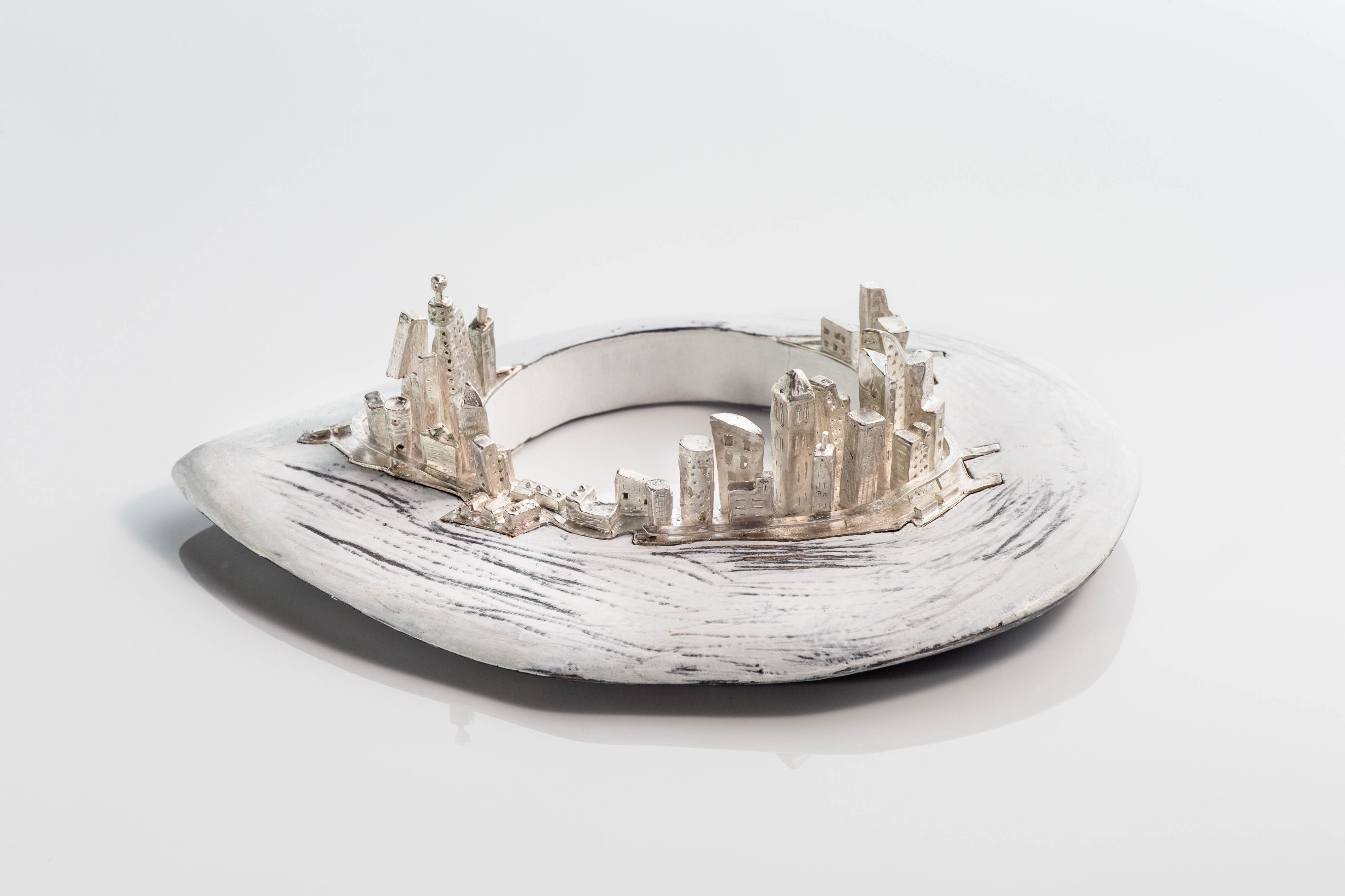 MaedaA_Bracelet_WinterCity_2015A MaedaA_Bracelet_WinterCity_2015A