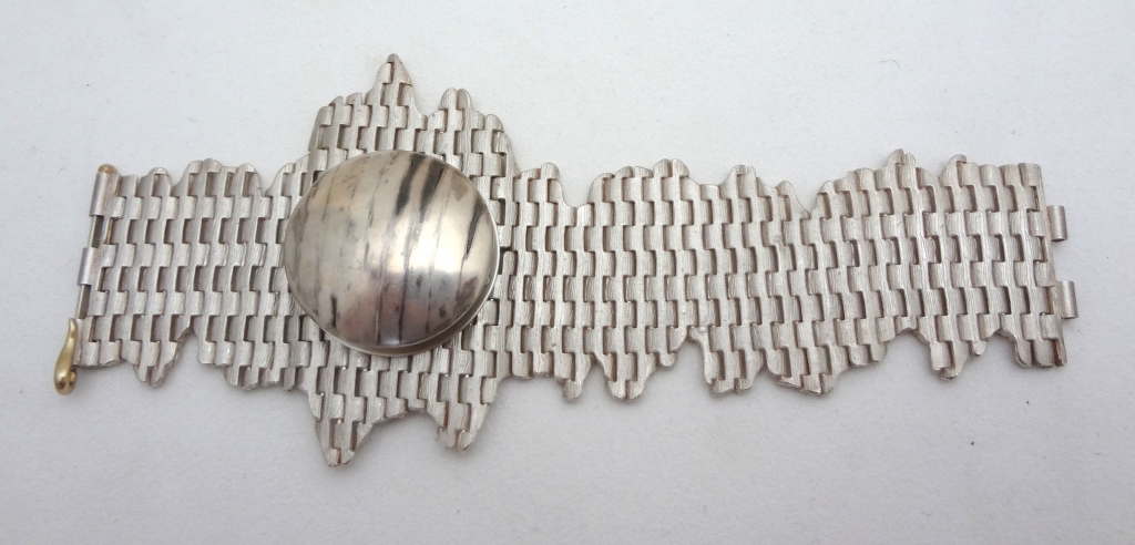 maeda watch open.jpg