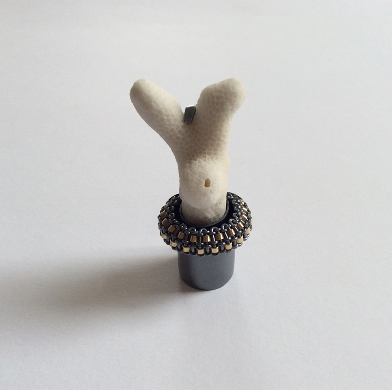 BehrensH_Brooch_13.2016_RabbitoftheHat_w.jpg BehrensH_Brooch_13.2016_RabbitoftheHat_w.jpg