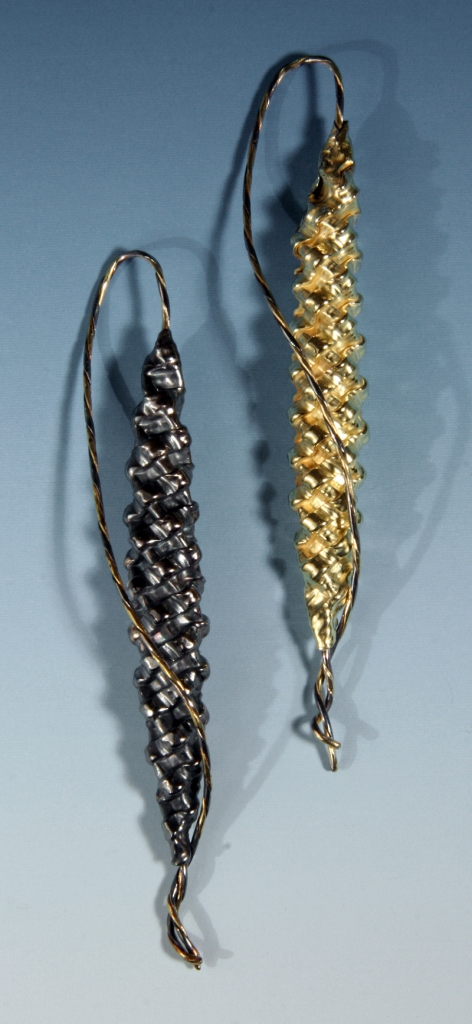 EidC_Earrings_BlackAndGoldWheat_w.jpg