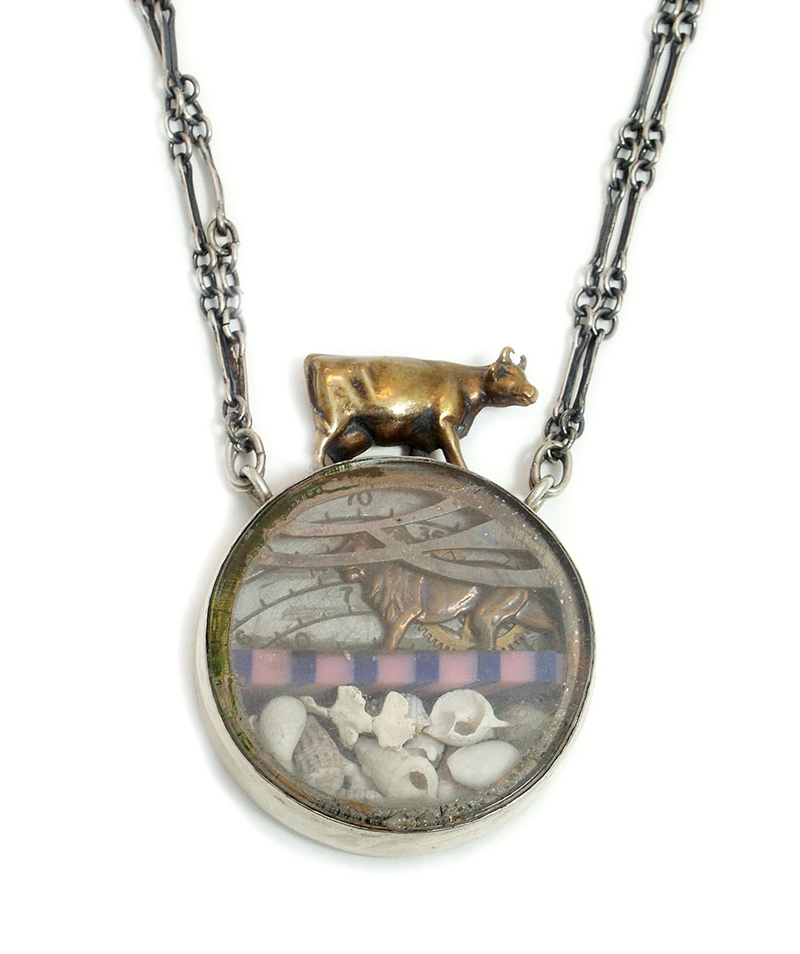 ThomasMann_CowNecklaceDetailFront.jpg