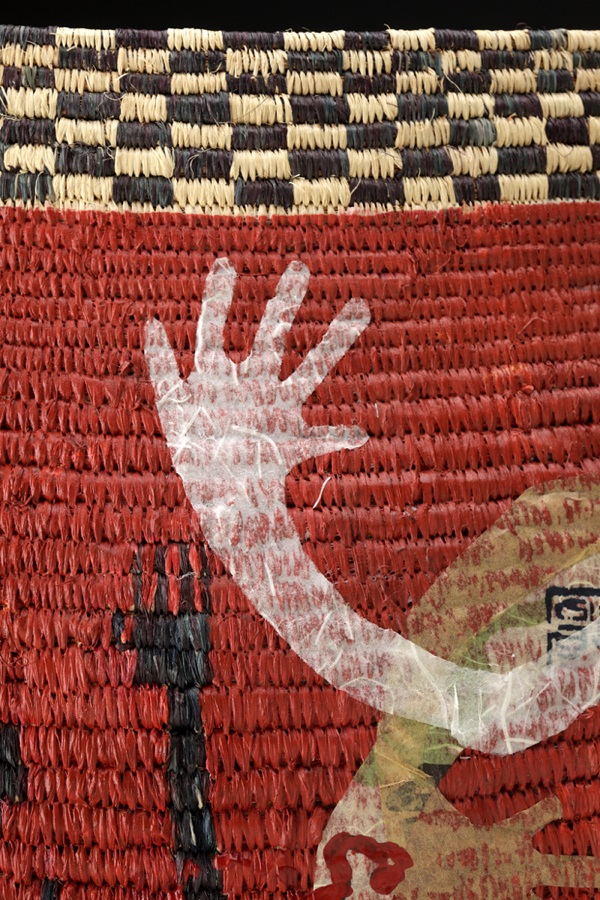 Schulze-Listen_To_Me_detail_hands_and_woven_edge