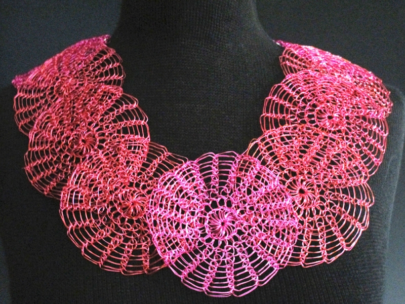 FischA_Necklace_KnitCircles_w.jpg