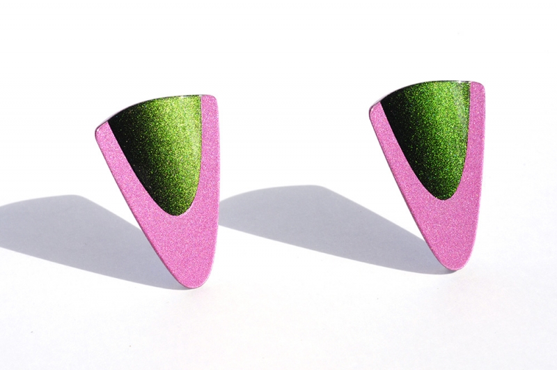 ThiewesR_471_Earrings_SlicedA_w.jpg