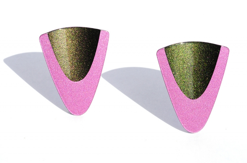 ThiewesR_471_Earrings_Sliced_w.jpg