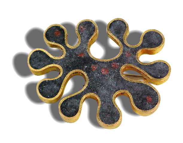 YamadaM_Brooch1_w.jpg