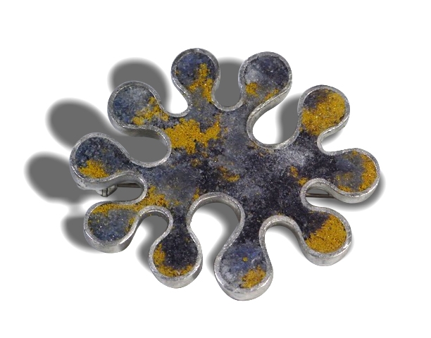 YamadaM_Brooch2_w.jpg