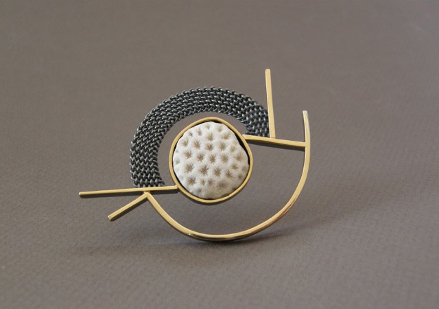 BehrensH_Brooch_BraidedBrooch_Silver18KgoldSterlingStarCoral(found on the beach)_2016.jpg