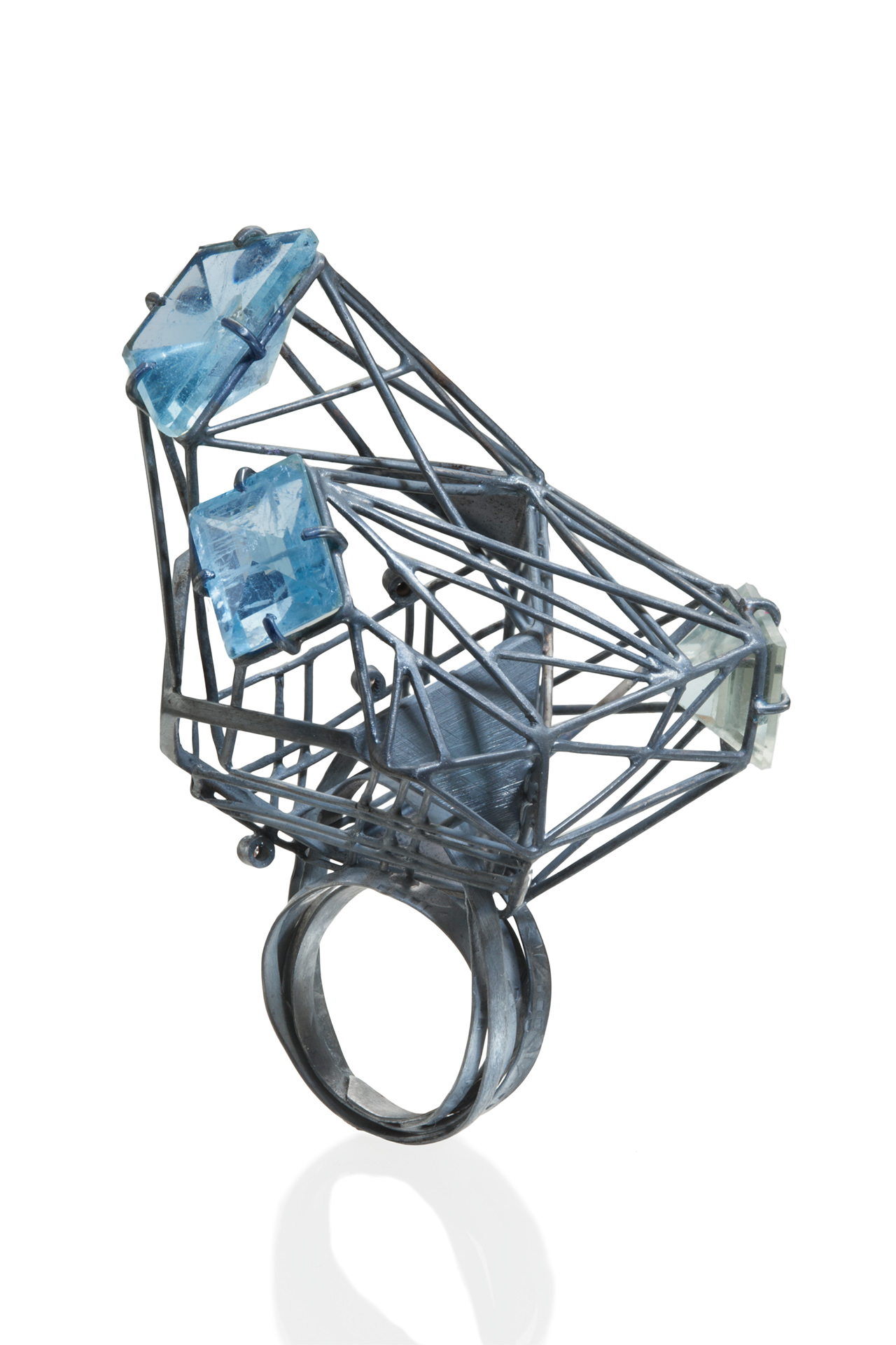 Jee-Hye-Kwon-Ring-222x2.7522x1.7522Oxidized-SilverAquamarine-Spinel-Diamonds-2014
