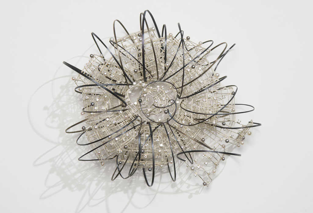 Pop-II-Brooch-Silver-Shakudo-Shibuichi-Pearls-Cz-2007.-jpg