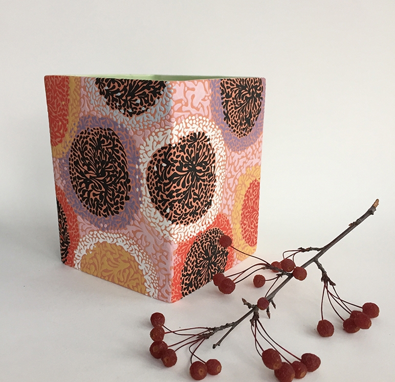 GuralnickJ_LargeSquareVase4_w.jpg GuralnickJ_LargeSquareVase4_w.jpg