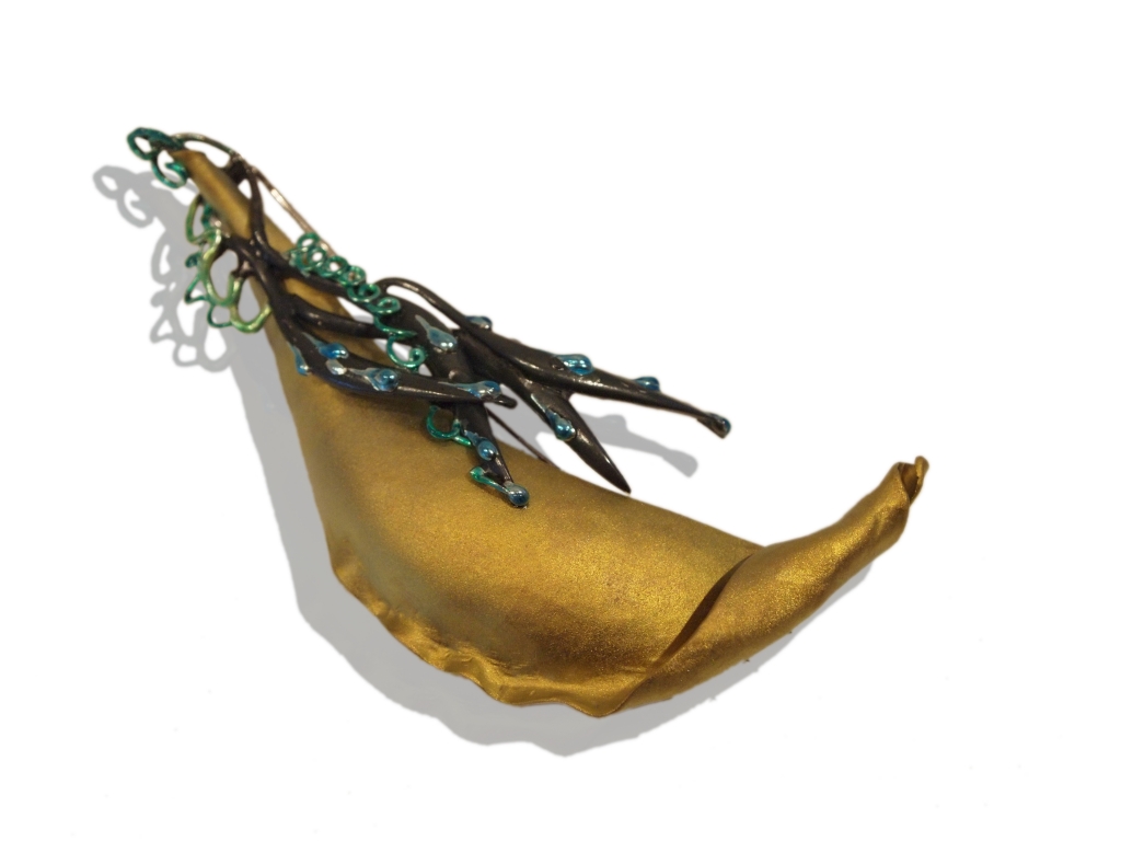 MarinJ_TheWeightofRain_Brooch_2014.jpg