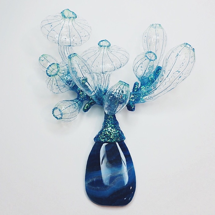 KwonS_Brooch_InTheRain4.JPG