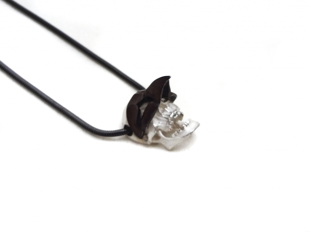 Lilot Gone to the Birds Pendant side.jpg
