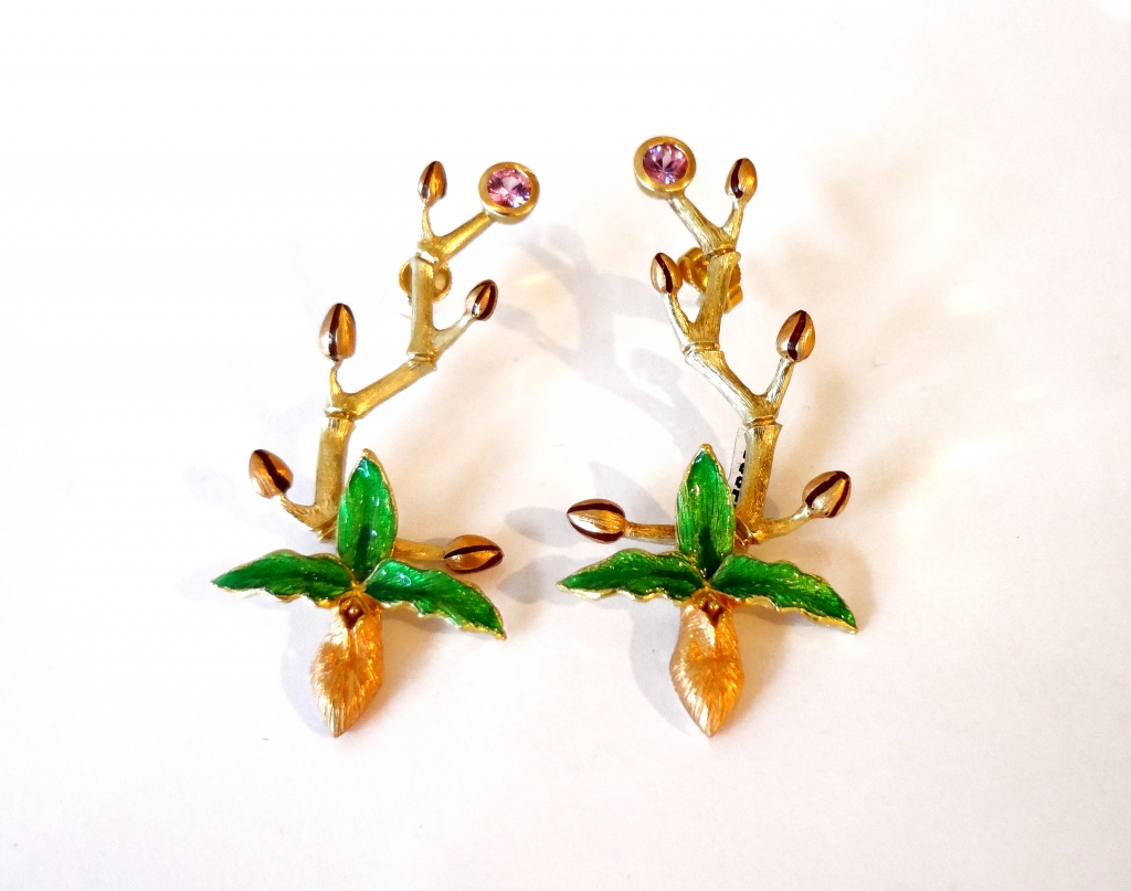 LilotK_Earrings_Orchid.jpg LilotK_Earrings_Orchid.jpg