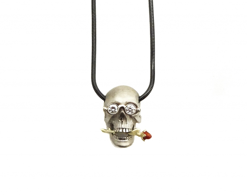 LilotK_Pendant_BlindedByLove.jpg