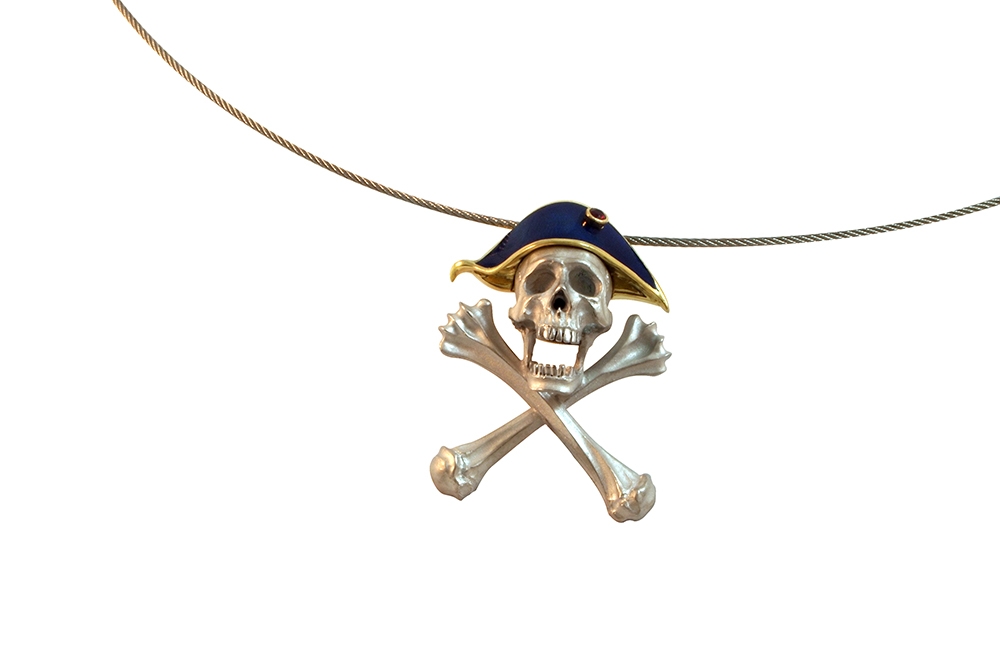 LilotK_Pendant_SkullPirate_w.jpg