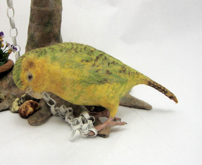 tree_-_parrot_detail_med tree_-_parrot_detail_med