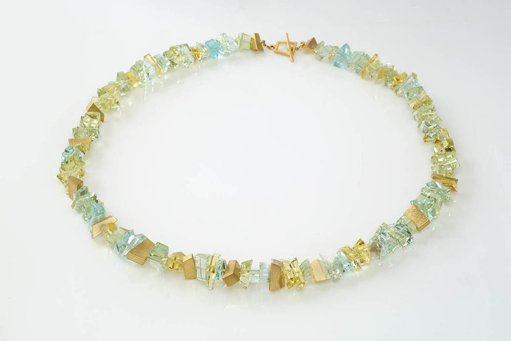 ONeillL_Necklace_18KYellowPreciousBeryls_w.jpg