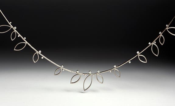 O'NeillL_Necklace_SilverDiamond_w.jpg O'NeillL_Necklace_SilverDiamond_w.jpg