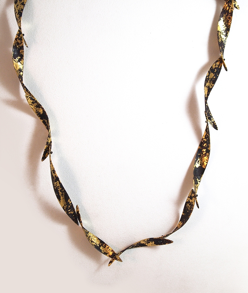 OdaM_Necklace_SnowNight_Gold_w.jpg OdaM_Necklace_SnowNight_Gold_w.jpg