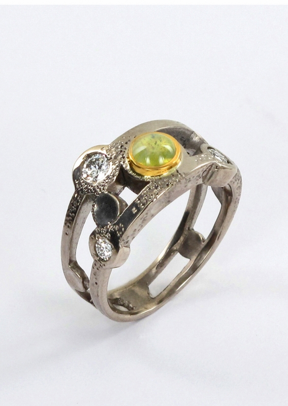 SprengM_Ring_DoubleAnneauChrysoberylOeildeChatetDiamants_w.jpg