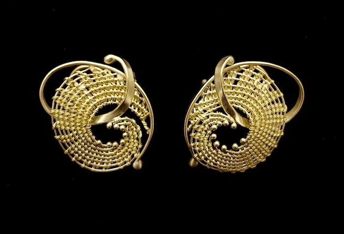 Hu-Earrings-blk-sm Hu-Earrings-blk-sm