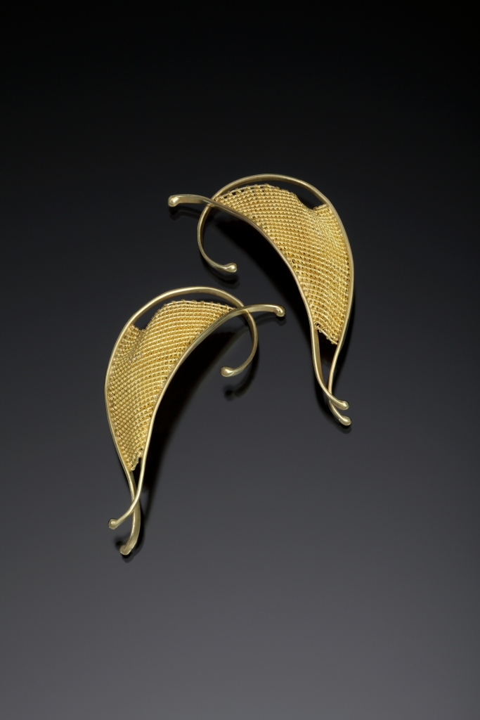 Hu Earrings#193.JPG