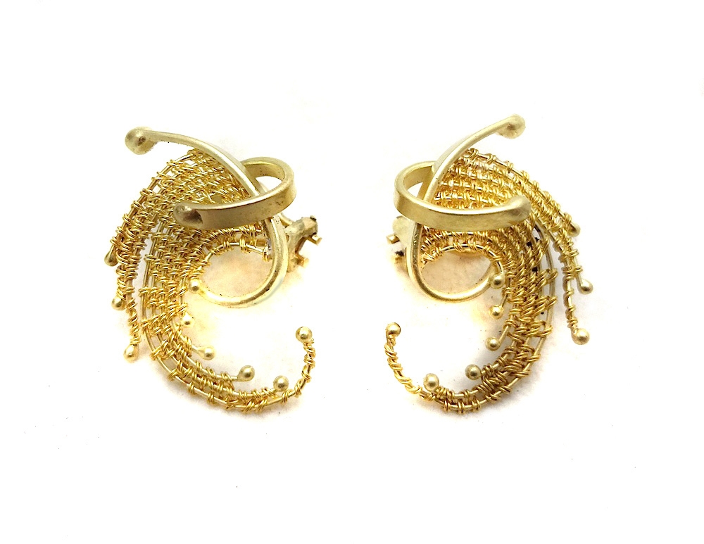 Hu Earrings2.jpg Hu Earrings2.jpg