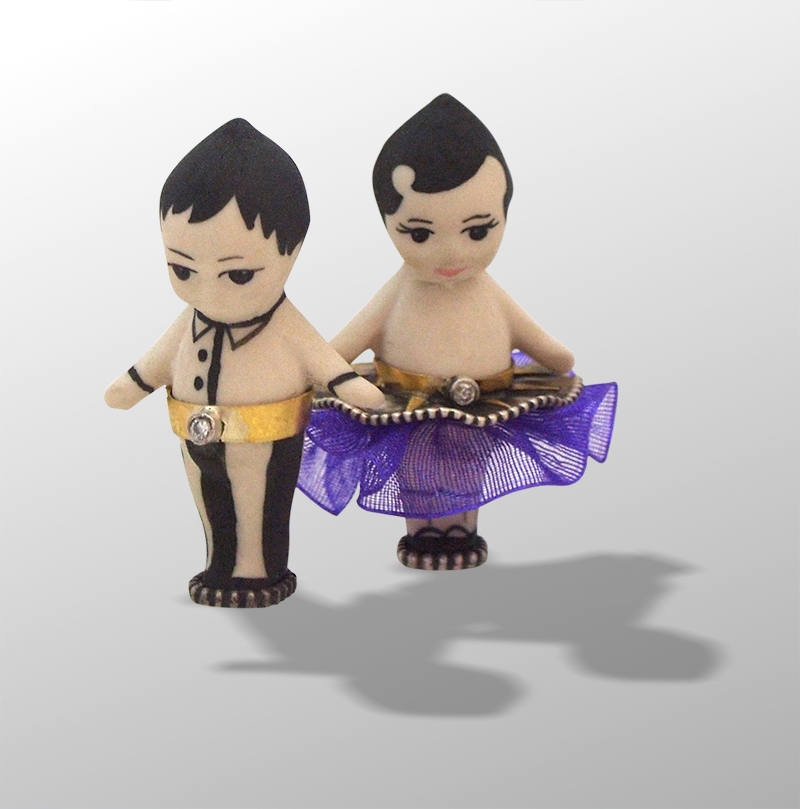 RiskM_Doll_FreakShow_MrAndMrsTomThumb_w.jpg