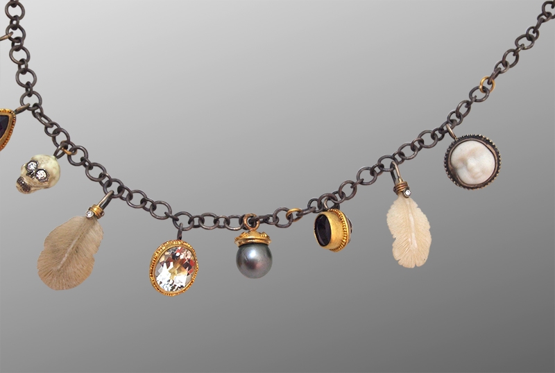 RiskM_Necklace_Spirit_SpiritNecklace_Detail_w.jpg