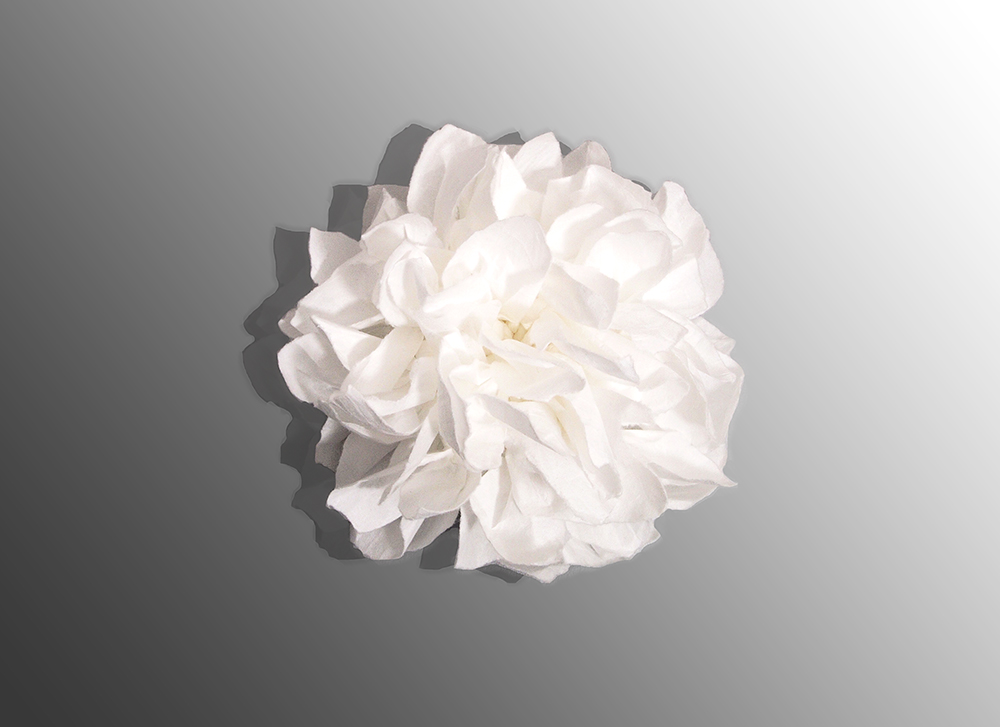 MomokoKumai_FlowerBrooch_TopView.jpg
