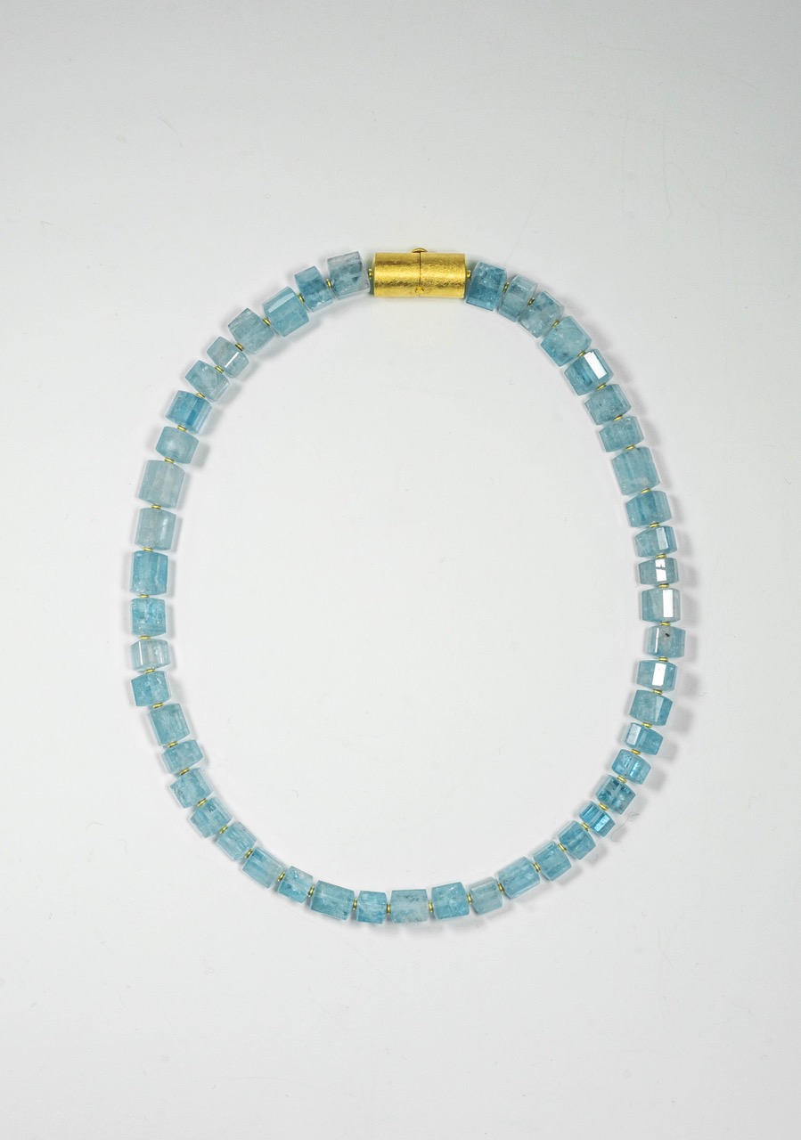 ClassP_aquamarinenecklace-1