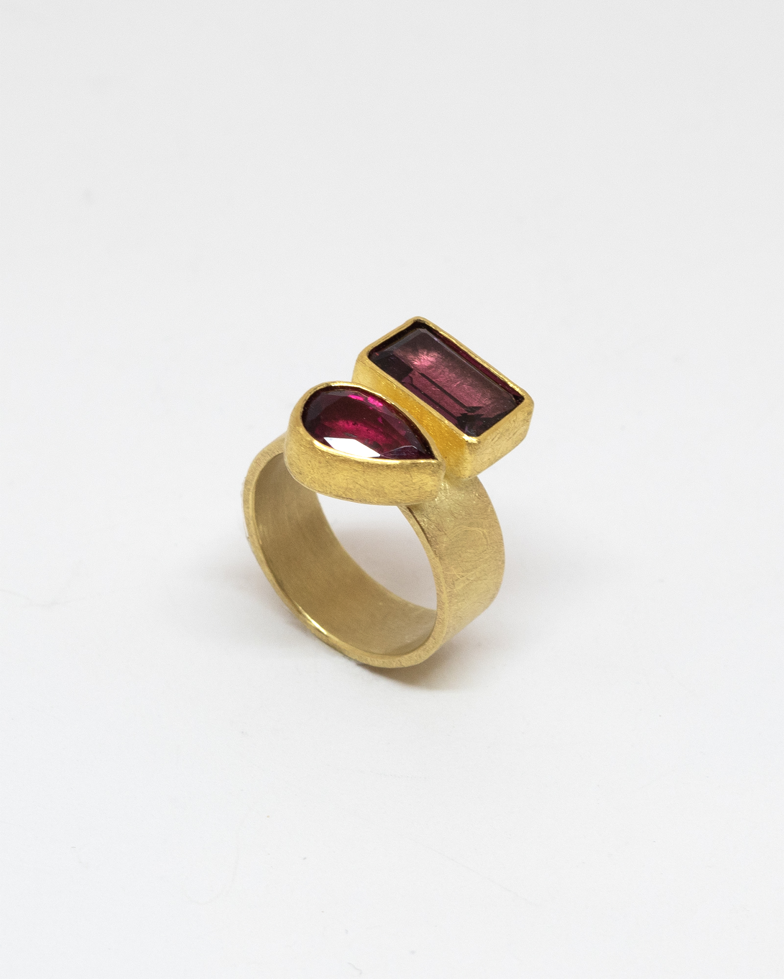 petraclass_2stonered2