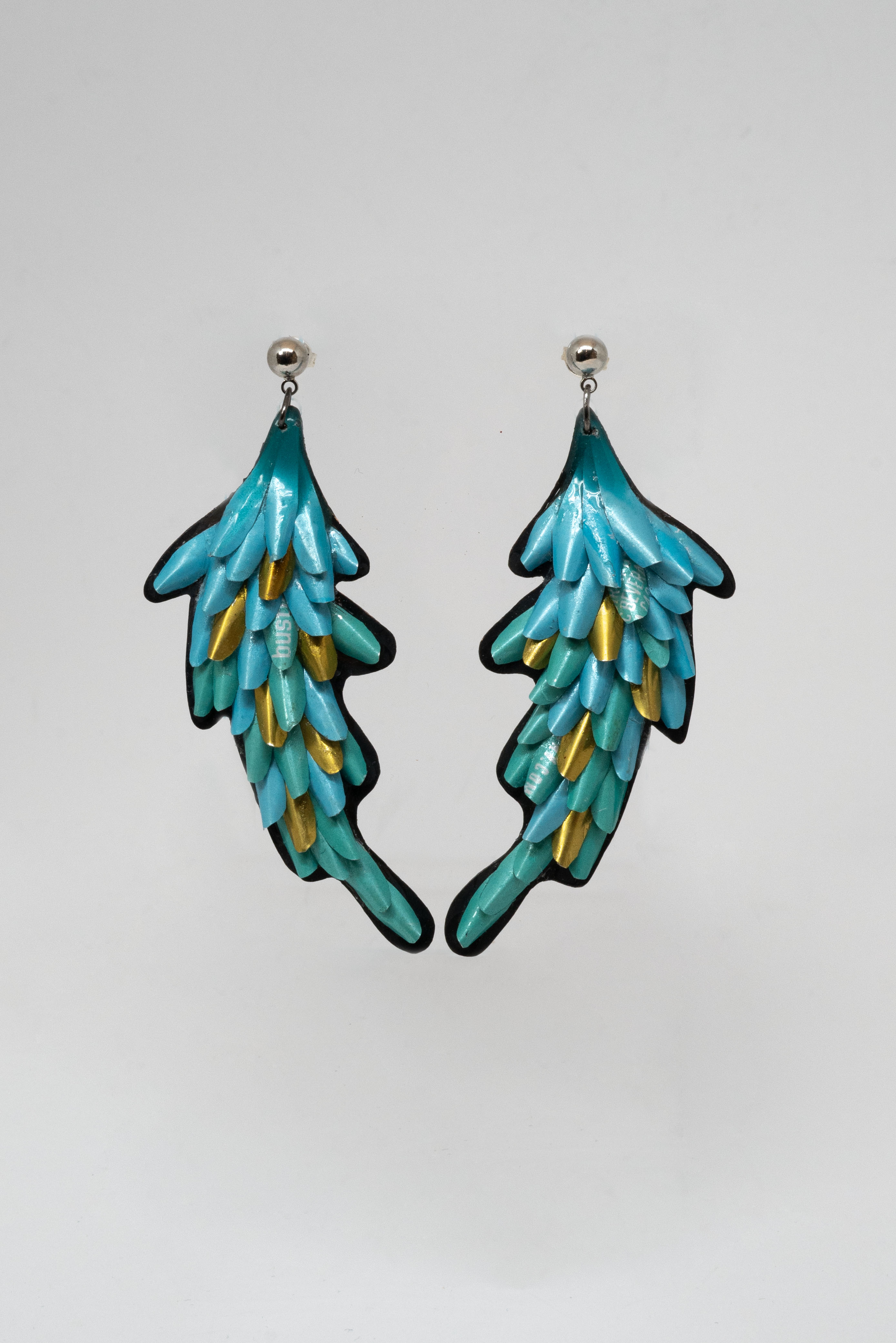 ehan_bluearrings