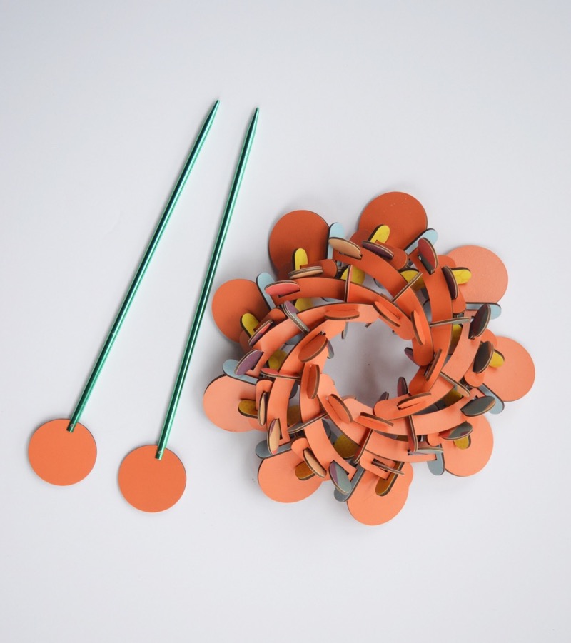 chignon peach.jpg chignon peach.jpg