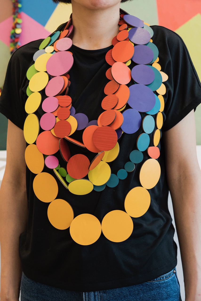 longneckpiece_Multicolor.jpg longneckpiece_Multicolor.jpg