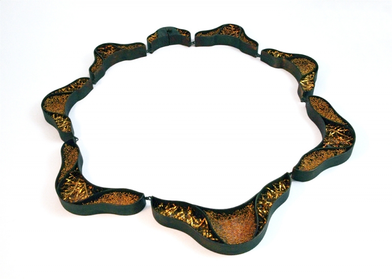FuchiA_Necklace_2016_w.jpg FuchiA_Necklace_2016_w.jpg