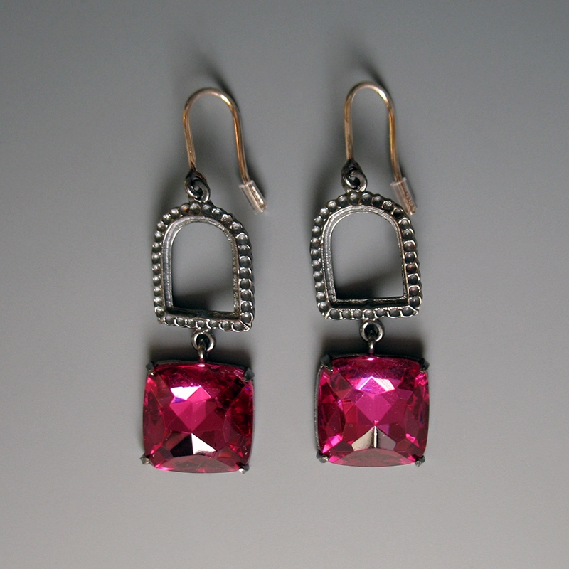 GrunerT_Earrings_022_w.jpg