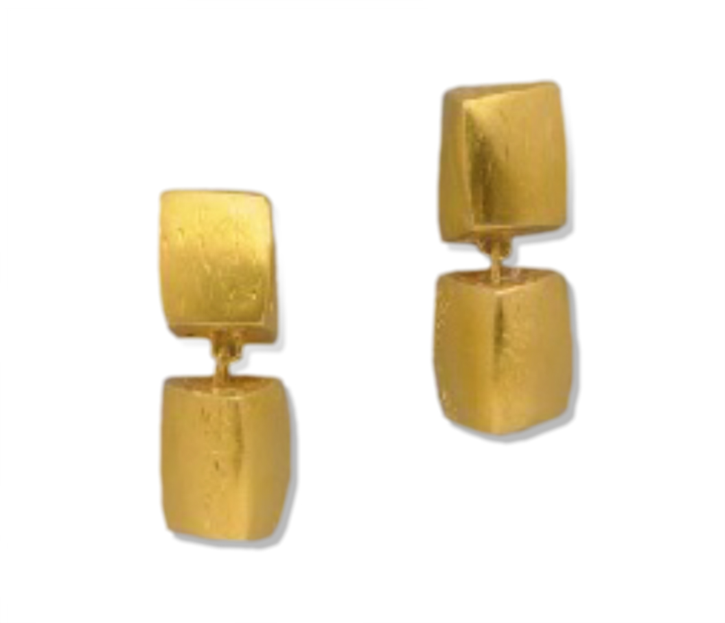 WatkinsA_ASW881_Earrings_Dangle_PL.pages