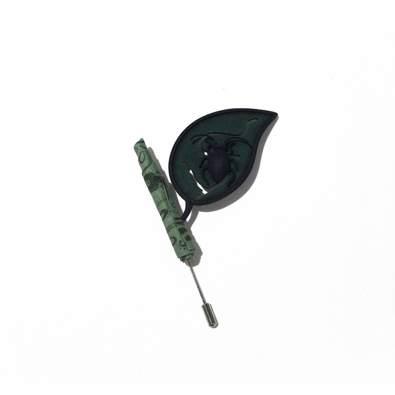 FriedmanY_Brooch_Leaf_w.jpg