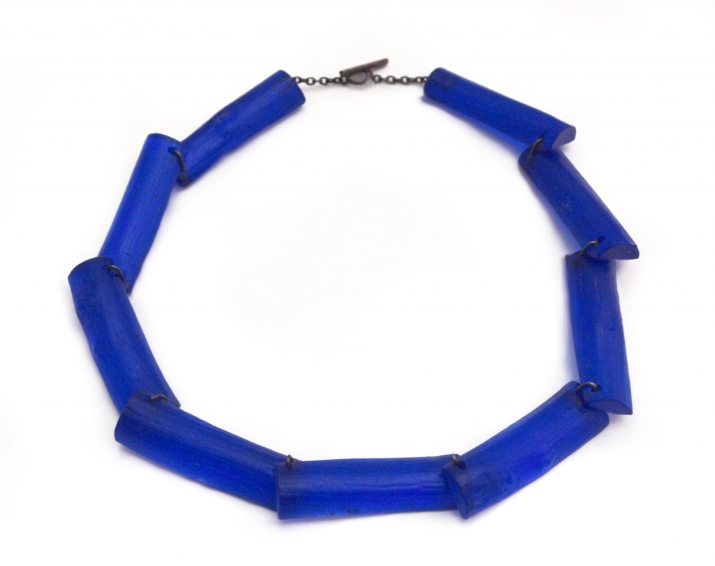 ShimizuY_BlueSplitLogs_Necklace.jpg