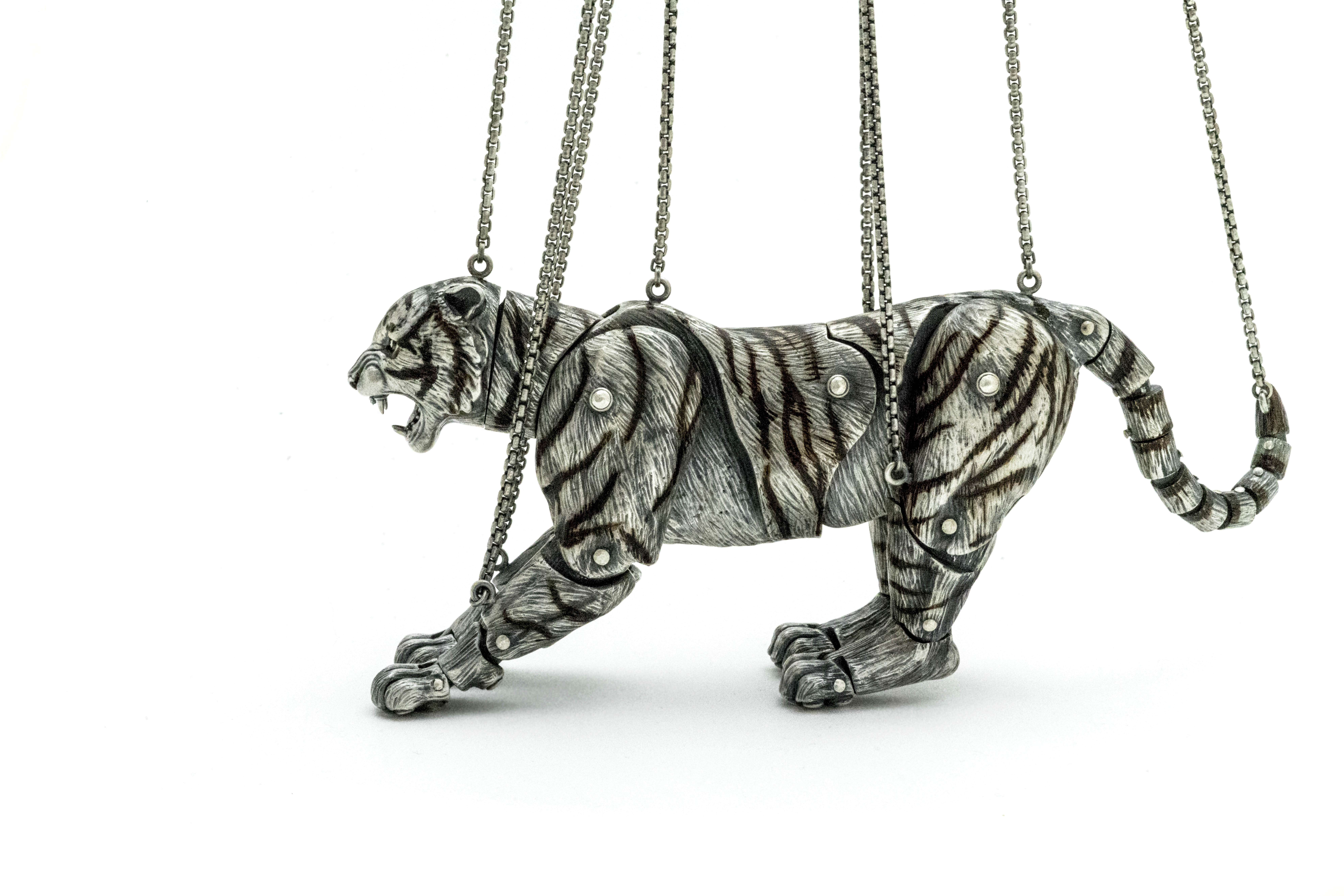 Tigeroar_side