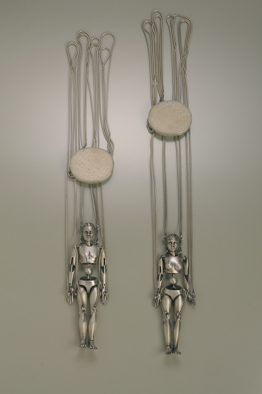 TozukaY_Necklaces_MarionetteBoy_MarionetteGirl_2016_DP_w.jpg TozukaY_Necklaces_MarionetteBoy_MarionetteGirl_2016_DP_w.jpg